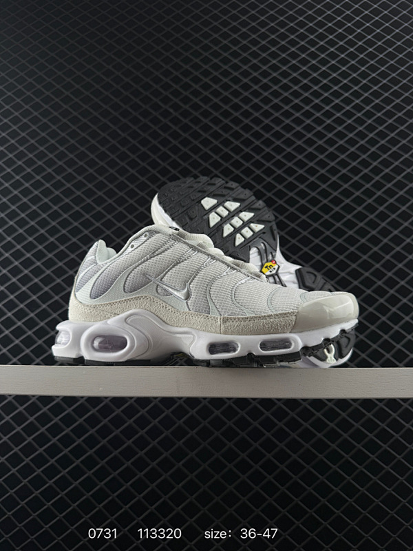 100 Nike Air Max Plus Pure Platinum 耐磨透气 低帮 运动休闲鞋 男款 白色 货号：FN7813 001 尺码：如图 编码：113320  详情          ¥
