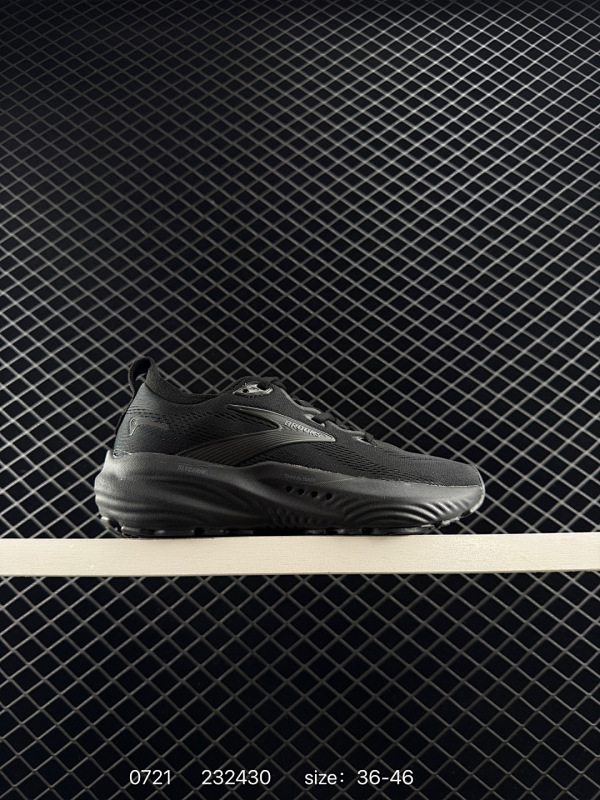 150 Brooks Glycerin GTS 22 布鲁克斯舒适百搭宽版防滑耐磨 低帮 休闲马拉松长跑跑步鞋 Brooks 四大跑鞋之一 百年品牌 跑鞋从外形上基本就能判断这是一款速度跑鞋 简洁干练