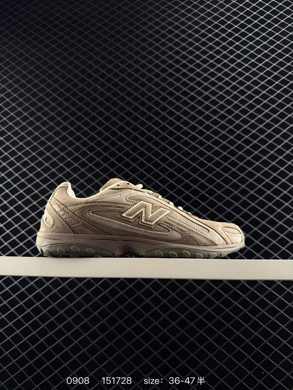 140 New Balance 新百伦204 系列  复古休闲运动百搭老爹跑步鞋 #采用猪巴革组合网织鞋面材质 #3层组合底模精密开发 #中底嵌入碳板缓震及