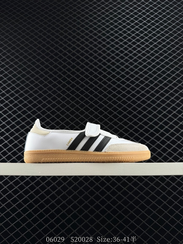 140 公司级✅阿迪达斯Adidas三叶草SAMBA Jane W 玛丽珍鞋 炎夏鞋柜必备 该鞋款鞋面采用多种材料拼接(缝车线) Superstar系列又备受众多滑板爱好者的青睐这款Superstar