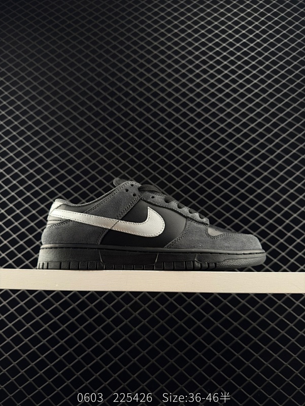 130 耐克Nike SB Dunk Low 扣篮系列复古低帮休闲运动滑板板鞋。采用脚感柔软舒适ZoomAir气垫，有效吸收滑板等极限运动在落地时带来的冲击力，为街头运动者们提供更好的保护