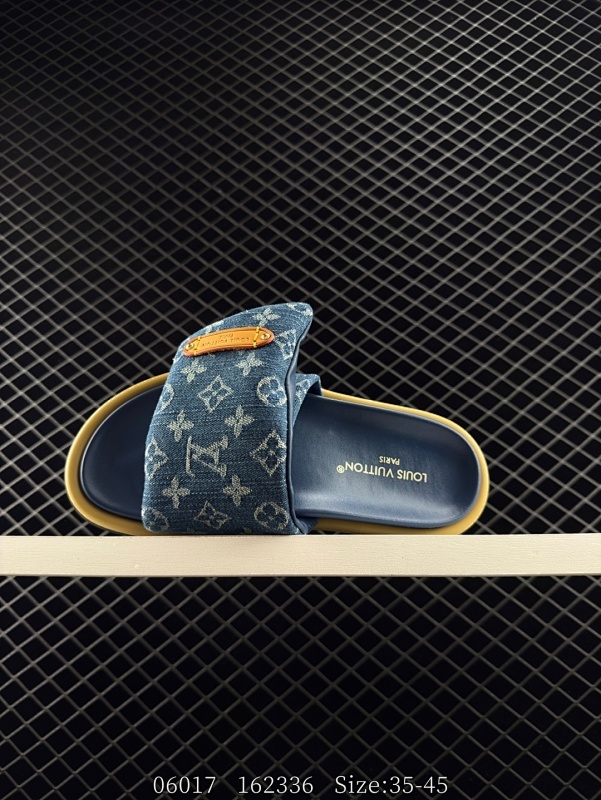 180 Louis Vuitton 2025 专柜 春夏新款 最高限定 专柜上新  LV情侣厚底魔术贴拖鞋 明星同款 网红博主推荐 ◆ 原版开模 代购版本 ◆ Lv 原版3D打印老花  ◆ 内里海绵