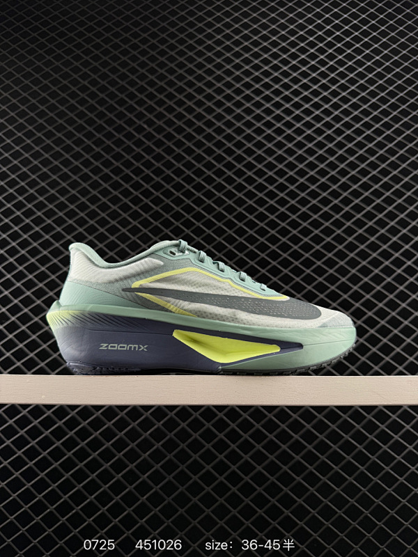 130 耐克NIKE ZoomX Vaporfly NEXT%”Volt“全新下一代超级马拉松运动跑鞋！全掌型泡棉推进板回弹大底比值轻量透气网纱材料极致性能再突破下一代，耐克最强跑鞋！ 货号:FN84