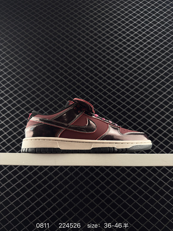 130 耐克 Nike Dunk Low 板鞋 SB系列经典百搭休闲运动板鞋加厚鞋舌的填充，使舒适性大大提升，同时也更方便穿脱中底部分则加入了脚感柔软舒适ZoomAir气垫，有效吸收滑板等极限运动在落