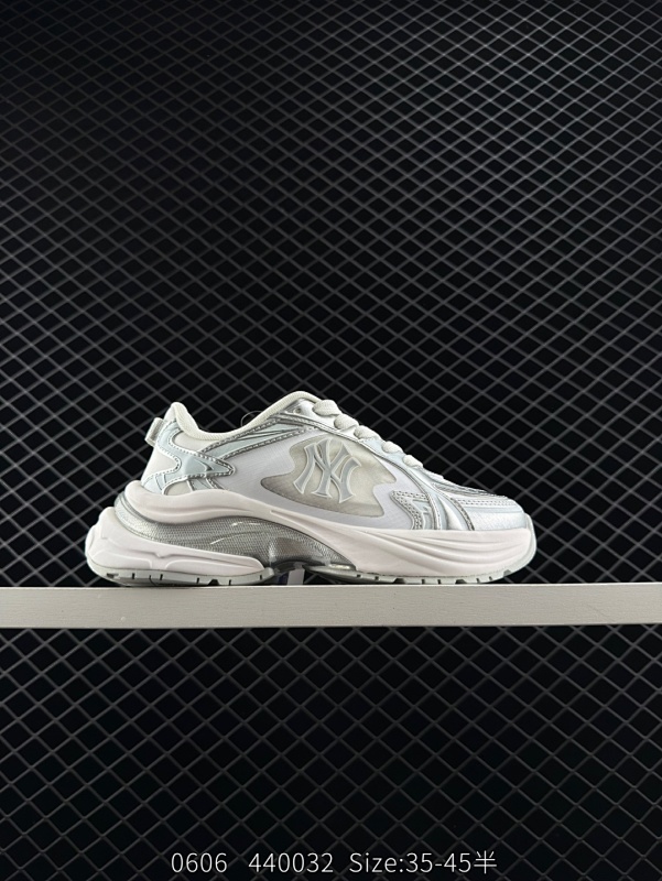 160 MLB Chunky Jogger 时尚亮面潮流百搭休闲运动厚底增高科技感防滑耐磨 低帮 休闲跑步鞋 男女同款 白色 货号：3ARNM015N(GP001) 尺码：35-45带半码 编码：44