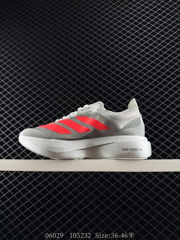 160 Adidas Adizero Evo SL M 阿迪超轻透气缓震跑鞋 整体外观造型与adiZero Adios Pro EVO 1非常相似 中底配置方面搭载全掌Lightstrike Pro