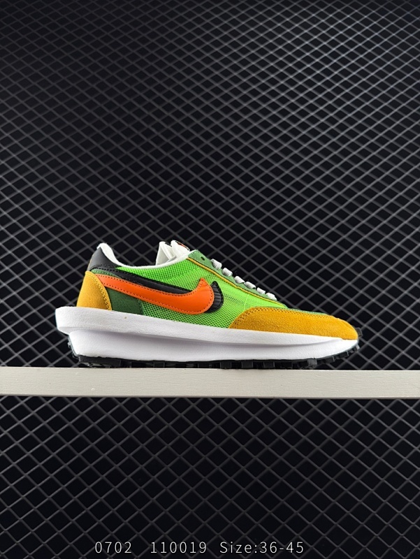 95 耐克Sacai X NIKe vaporWaffle “Tour Yellow ”华夫三代3.0走秀重磅联名 合作款 紫金配色 #鞋款由Pegasus与VaporFly两款鞋型的设计元素共同构建