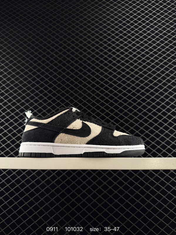 160 NIKE SB Dunk Low 黑白 原装头层材料 独家版型蒸餾加工 帶來的是更好的视觉和脚感体验 皮料切割干净无任何毛边 细节完美  官方货号：IB2990 100TL 尺码：35～47半