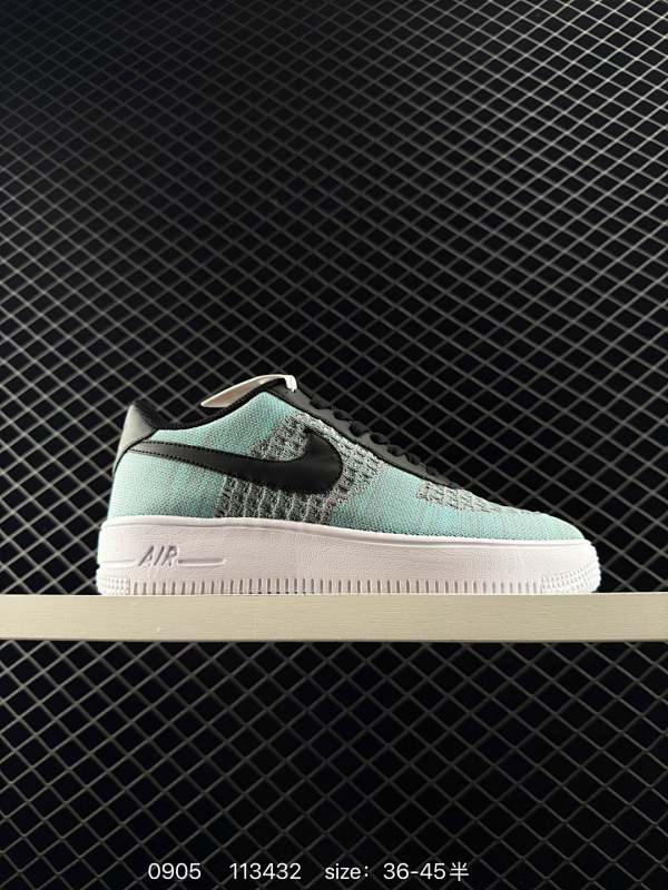 160 耐克Nike Air Force 1 Low  空军一号低帮百搭休闲运动板鞋。柔软、弹性十足的缓震性能和出色的中底设计，横跨复古与现代的外型结合，造就出风靡全球三十多年的Force 1。 货号