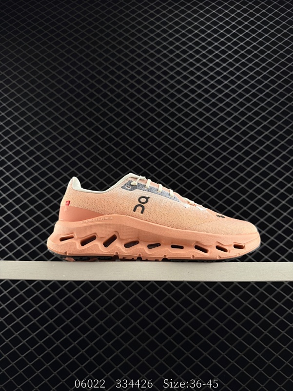 130 公司级✅On昂跑Cloudtilt轻量运动休闲鞋！杨幂同款，脚感很舒服，鞋底柔软且包裹性好，上脚显腿长，不用系鞋带很方便～ 不管休闲还是运动都很百搭。白色虽然不耐脏，但真的是最好看最显质感的颜