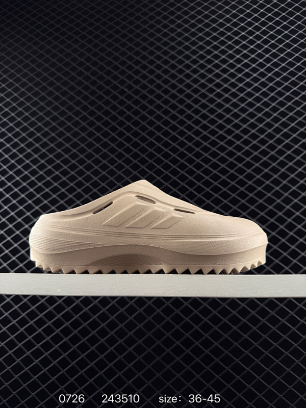 50 ❤️AD OZWAVE CLOG  防滑包头 厨师鞋二代  稳定缓震回弹厚底老爹拖鞋 ​厚底设计 做工精细 可拆洗鞋垫缓震透气性能十分出色 脚感舒服柔软 EVA鞋底防滑性能 货号：JR6757