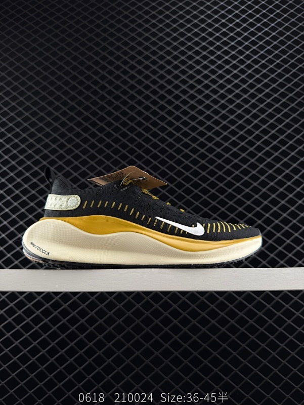 120 真标✅Nike REACTX INFINITY RUN 4马拉松 跑鞋  轻量鞋面搭配位于足弓处的全新板带设计 细致包裹双脚 Nike React泡棉中底 前后掌搭载ZOOM AIR单元缓