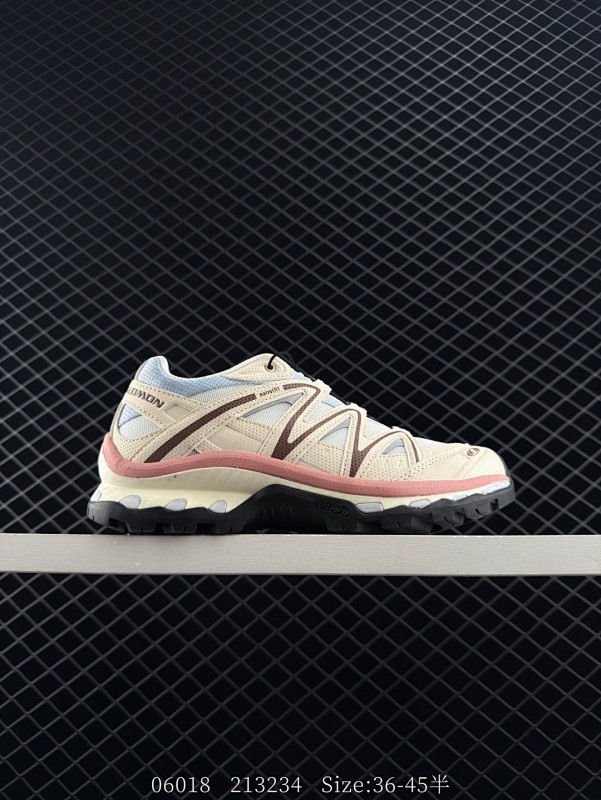 170 Salomon XT-Quest ADV ”Beige“ 萨洛蒙 探索者系列户外越野跑鞋#鞋面采用SENSIFIT贴合技术 全方位贴合包裹脚型 鞋跟部鞋底牵引设计 提供强大的抓地性能 更适应野