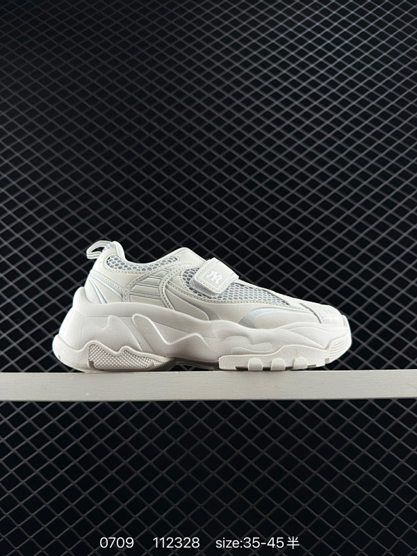 140 公司级✅MLB ACE RUNNER MARY JANE纽约洋基队 增高厚底休闲凉鞋  MLB凉鞋 货号：3ASDM0153 尺码：35 36 36.5 37.5 38 38.5 39 40