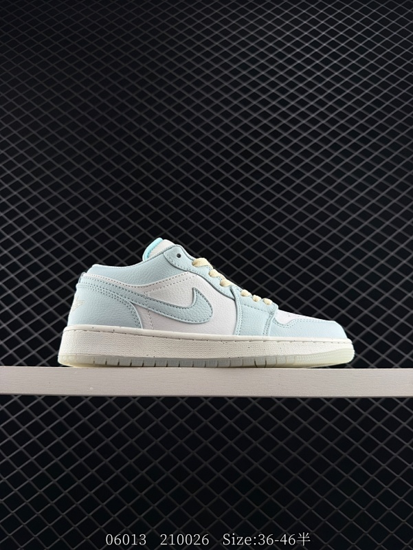 130 Air Jordan 1 Low 蓝白 AJ1乔1低帮休闲板鞋 同步官方配色  市场唯一独家头层皮打造 原鞋原档案开发  原厂皮料 原档冲孔鞋头 正确满胶鞋垫 四线拉帮 原厂织唛标 鞋舌高弹海