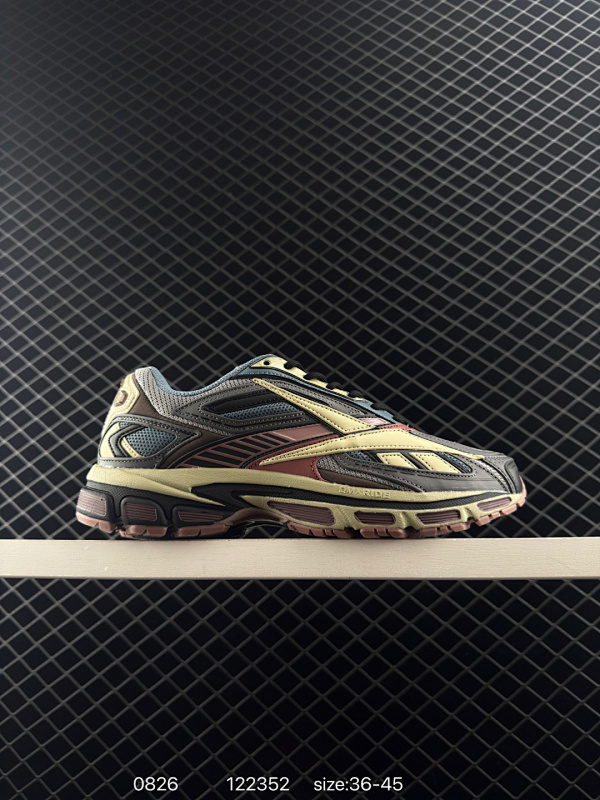 260 Reebok Premier Road Ultra 舒适百搭 低帮 休闲跑步鞋 男女同款 棕灰色 尺码：如图 编码：122352  详情          ¥ 260