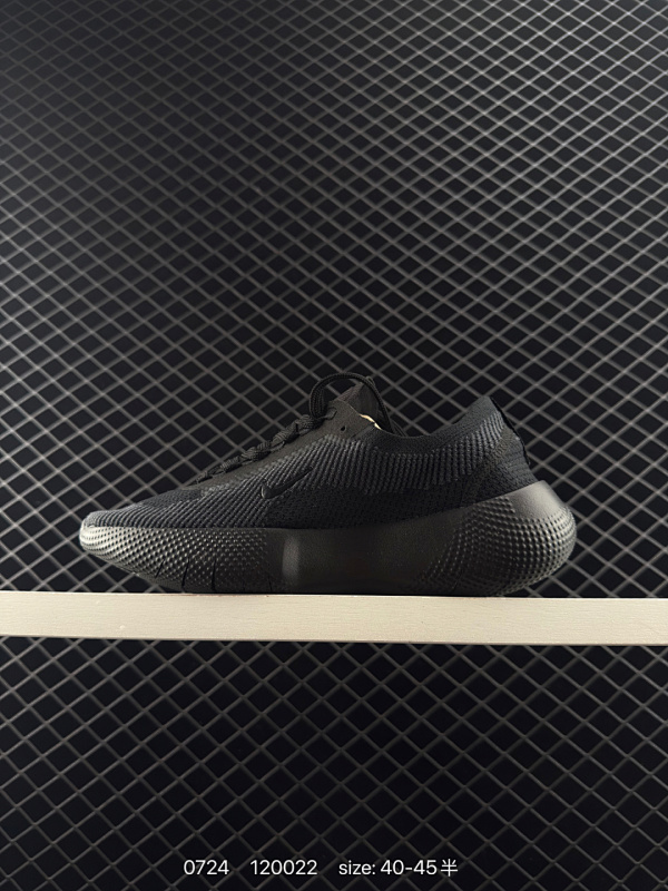 110 【新品】耐克（NIKE）Free 2025 男女子跑步训练鞋 HF1078-002 FREE 2025 公路运动跑步鞋，采用 Flyknit 飞织材料，助你在运动过程中舒适畅跑。外底凹槽可