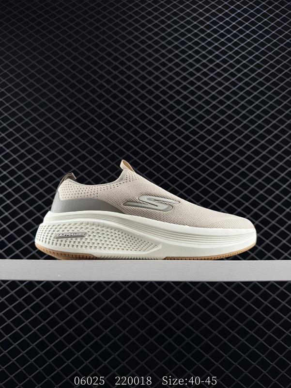 90 SIXESAMENE跑步鞋  使用了新型的缓震材料 脚感偏韧 后跟有加厚的海绵填充 鞋子前掌和后掌做了加宽设计  增加了跑步时的稳定性 织物加网纱的鞋面极好的透气性 货号：220849/NAT