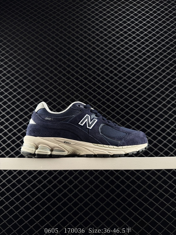 180 New Balance ML2002R0 云雾灰 NB新百伦潮流复古织物皮革减震防滑耐磨轻便低帮跑步鞋 原档数据独立私模大底 唯一正确六层组合大底 RB前软后硬 百分百还原原鞋脚感 基于市场现