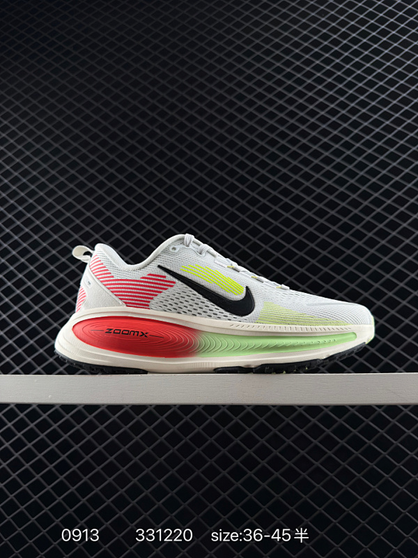 100 公司级✅NK Air Zoom Vomero 18 轻便舒适公路跑步鞋 HM6803-001 质感柔软 弹力充沛 助力一路畅跑 乐享不停 厚实泡绵缔造舒适的回弹效果 铸就出色跑步表现 该鞋款轻