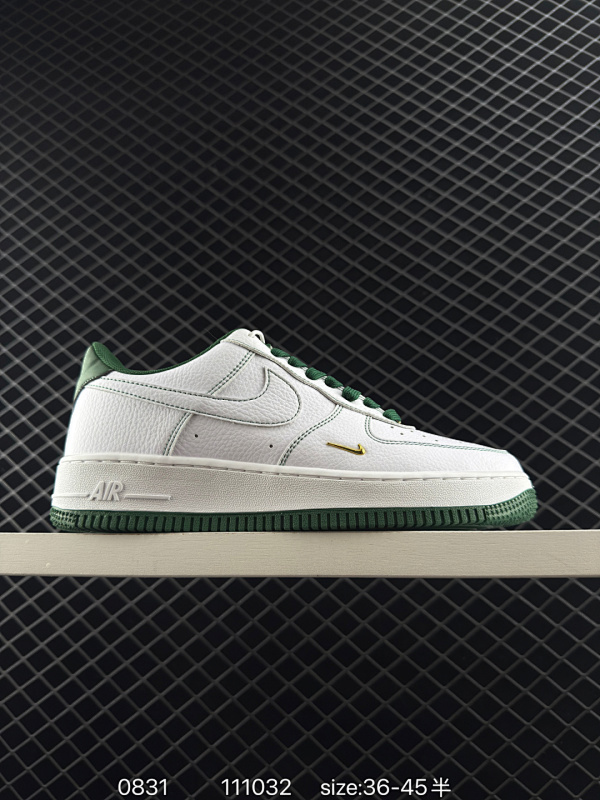 160 Air Force 1 '07 Low 白绿小金钩 原楦头原纸板 打造纯正空军版型 #专注外贸渠道 全掌内置蜂窝气垫 #原盒配件 原厂中底钢印、拉帮完美 官方同步上架 货号：IB6543-10