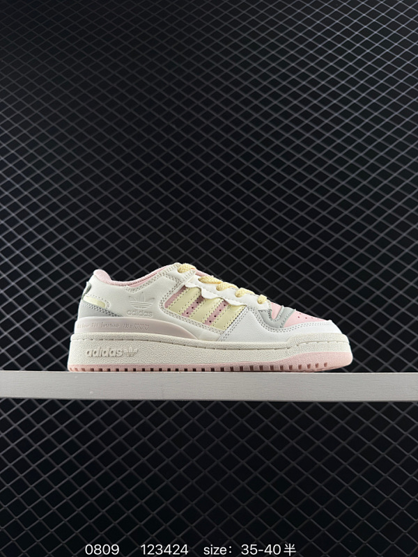 120 Adidas Forum Low CL 阿迪达斯 阿迪达斯板鞋84款 低帮百搭潮流休闲运动板鞋 以复古篮球鞋的外形为基础 采用皮革拼接简约百搭 更加贴合舒适 中底内侧网格造型起到点睛之笔 外底