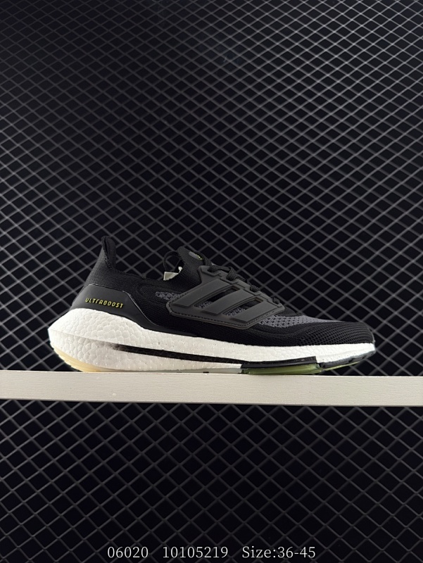 95 阿迪达斯Adidas UltraBoost 21 加厚爆米花袜套式针织鞋面休闲运动慢跑鞋 新一代的ulrtra boost 21在中底的部分添加了更多的boost材质面积，这次更新的款式以前凸后