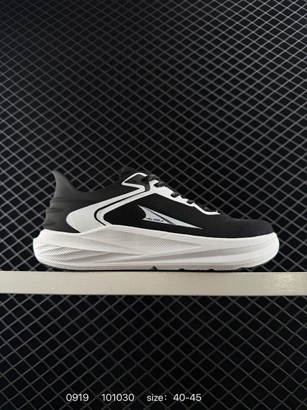 150 公司级✅ALTRA奥创新品Torin 8轻量缓震跑步鞋男马拉松跑鞋轻量路跑鞋 Torin 拥有现代外观、醒目的色彩组合和时尚、简洁的设计。其简洁的线条和时尚的美感不仅使其成为一款高性能鞋，而且