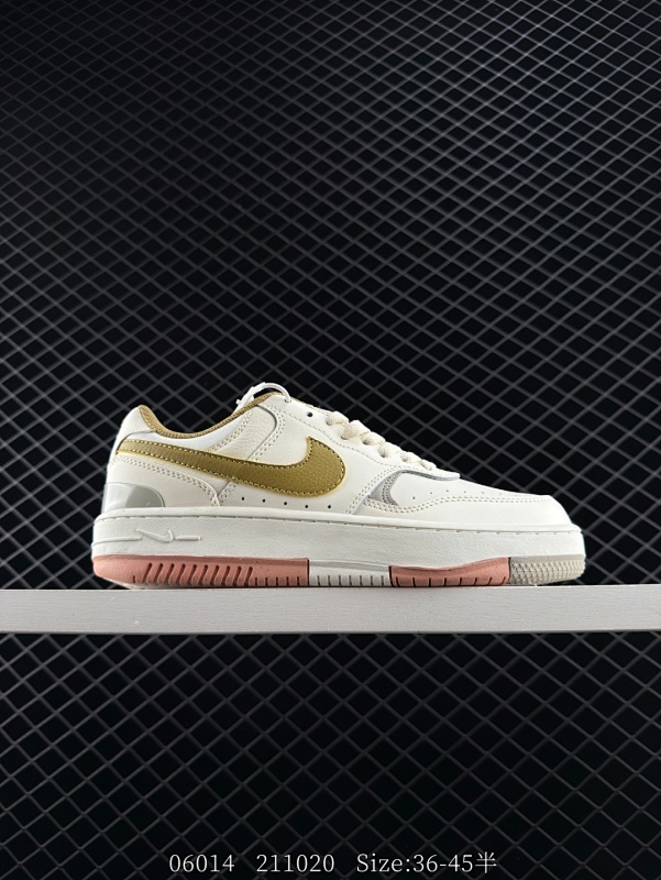 100 Nike/耐克 男女鞋真标半码制，升级原楦开发版型，采用硬质粒面牛剖皮革鞋面材质，外置隔色耐磨橡胶大底❗复古气质拉满!全新耐克Nike Gamma Force Low"White Phanto