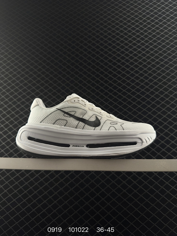 110 Nike VOMERO PREMIUM 耐克 舒适减震防滑 低帮跑步鞋 全掌ReactX泡绵中底 前掌和后跟还配备了Air Zoom气垫单元 据说跑起来更快更舒适哦 这次最大的升级点 首次引入