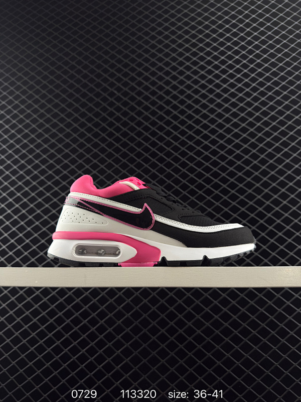 100 ✅Nike Air Max 90 初代复古气垫百搭休闲运动慢跑鞋复古小气垫史上第一双可视气垫跑鞋 凭借着 Air max 气垫带来的舒适脚感和鞋面面料上的不断精进 才使得 Air max1在现