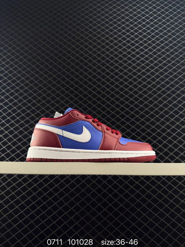 140 Air Jordan 1 Low 低帮 奶油卡其 AJ1 乔丹1代 aj1 乔1 低邦 米白 乔丹篮球鞋系列 鞋款整体采用奶油色皮质面料打造鞋面，搭配米白色框架覆盖层点缀，营造出十分低调又美观