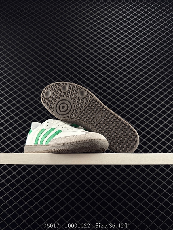 110 Adidas/阿迪达斯 德训系列 原楦原纸版数据开发，采用软质牛剖革组合翻毛皮鞋面材质，内环保海玻璃鞋垫，外置国标5级耐磨橡胶大底❗️带你回味最原始的永远经典，阿迪达斯/三叶草Adidas O