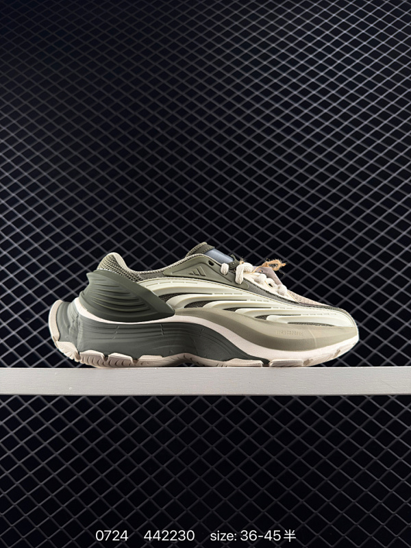 150 AD XLG MTW系列 舒适百搭防滑耐磨低帮跑步鞋老爹鞋  鞋面采用贯穿式银条 完整的线条流畅度带来充分的视觉享受 鞋舌若隐若现的LOGO充满神秘感 夸张的鞋后跟幅度设计 线条感延伸至后跟标