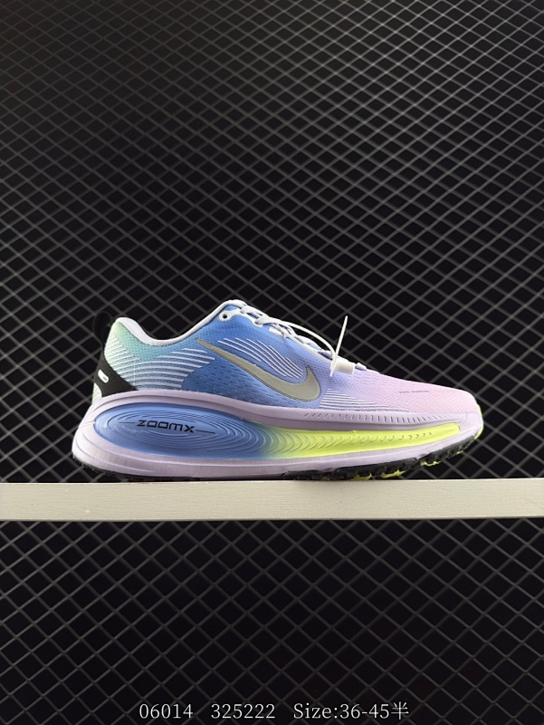 110 耐克Nike VOMERO 18 耐克 舒适减震防滑 低帮跑步鞋全掌ReactX泡绵中底 前掌和后跟还配备了Air Zoom气垫单元 据说跑起来更快更舒适哦 这次最大的升级点 首次引入了Rea