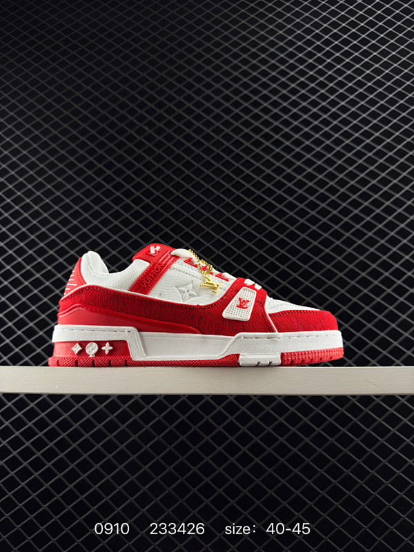 130 全新LV路易威登Louis Vuitton Trainer Sneaker Low休闲运动文化百搭板鞋  尺码:40～45 ID:233426  详情          ¥ 130