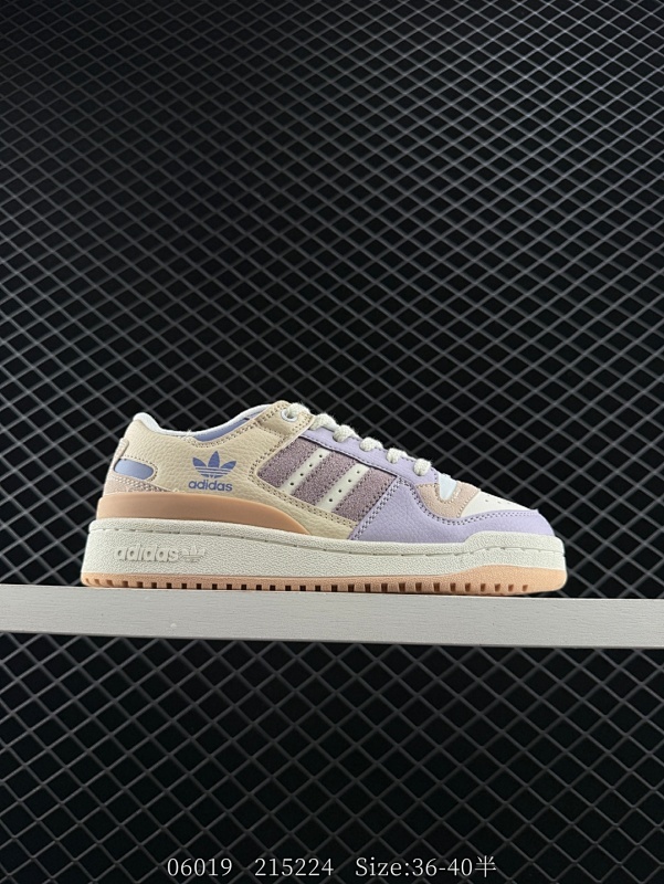120 Adidas Forum Low CL 阿迪达斯 阿迪达斯板鞋84款 低帮百搭潮流休闲运动板鞋 以复古篮球鞋的外形为基础 采用皮革拼接简约百搭 更加贴合舒适 中底内侧网格造型起到点睛之笔 外底