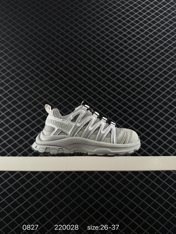 140 Salomon XA PRO XT-6 EXPANSE 萨洛蒙户外越野跑鞋小童鞋 鞋面采用SENSIFIT贴合技术 全方位贴合包裹脚型 鞋跟部鞋底牵引设计 提供强大的抓地性能 更适应野外崎岖不