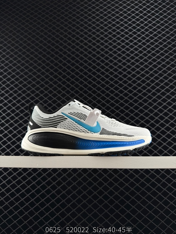 110 Nike VOMERO 18 耐克 舒适减震防滑 低帮跑步鞋 全掌ReactX泡绵中底 前掌和后跟还配备了Air Zoom气垫单元 据说跑起来更快更舒适哦 这次最大的升级点 首次引入了Re