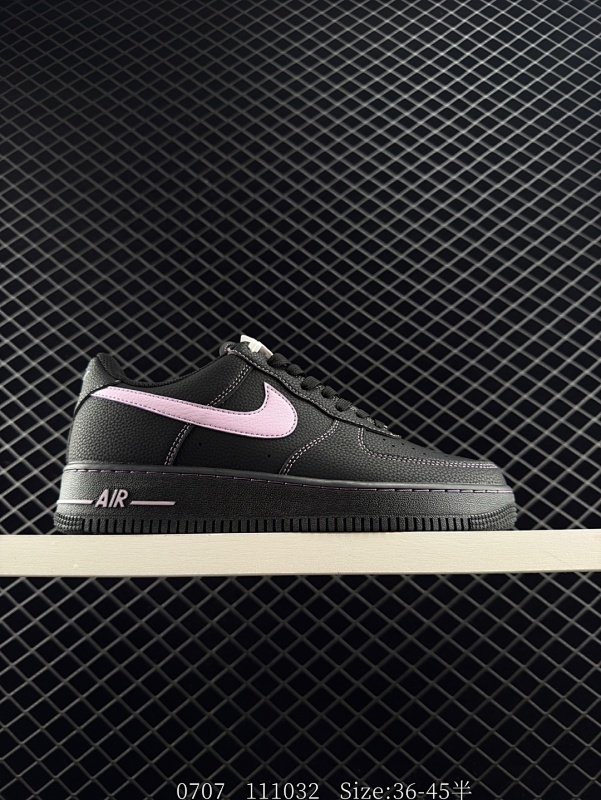 160  Nike Air Force 1 Low 公司级 原楦头原纸板 打造纯正空军版型 专注外贸渠道 全掌内置蜂窝气垫  原盒配件 原厂中底钢印、拉帮完美    官方货号: HQ2037 001