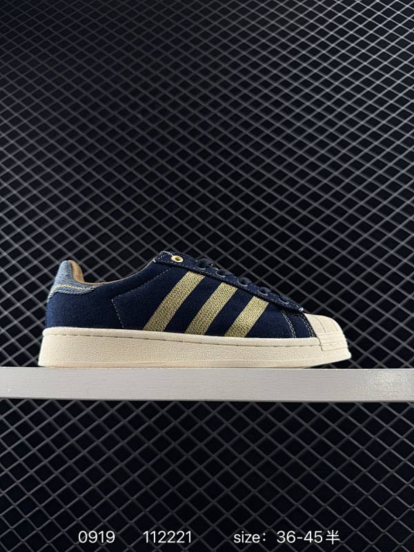 105 Adidas Originals Superstar贝壳头系列 阿迪达斯 三叶草低帮经典百搭休闲运动板鞋 货号:IF7905 尺码:36 36.5 37 38 38.5 39 40 40.5