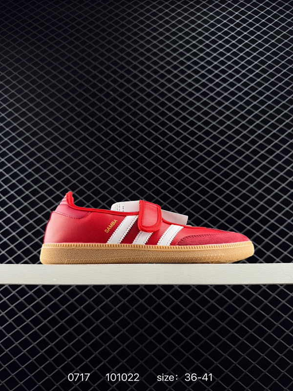 110 公司级✅Adidas Samba Janes阿迪达斯玛丽珍款红色板鞋懒人一脚蹬运动鞋 Adidas Samba Janes采用皮革材质，Adidas Samba Janes的设计融合了经典与现