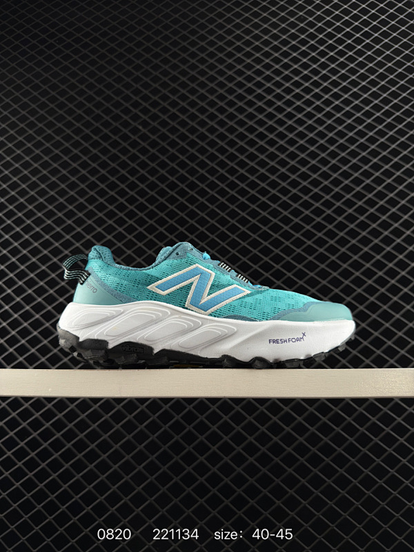 170 公司级✅新百伦New Balance W880系列复古老爹风休闲运动慢跑鞋 880系列是New Balance的次顶级缓震跑鞋，脚感软弹舒适，缓震性和稳定性都不错，性能和配置跟1080系列有一