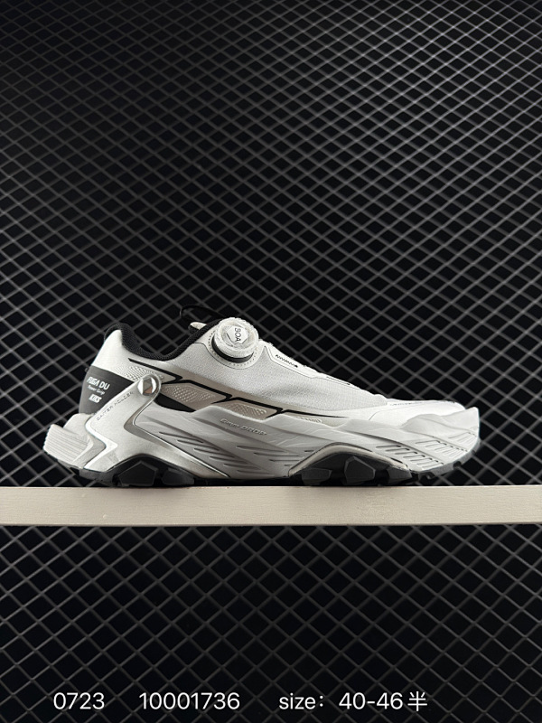 180 KAILAS FUGA DU BOA 凯乐石 大坡王越野机能跑鞋鞋面主体部分采用网状薄翼材质中底是大坡王最具特色的山形结构鞋带采用 BOA 旋钮快速穿脱系统 Vibram Megagrip 延