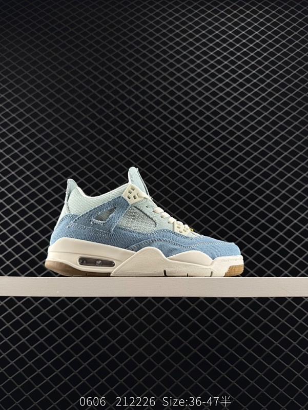 130 Air Jordan 4 Retro Denim "Worn Blue" 蓝灰牛仔 AJ4 乔丹4代 aj4 乔4 丹宁牛仔蓝灰 乔丹篮球鞋系列 这款球鞋采用浅色和深色牛仔材料的混合，并且还专