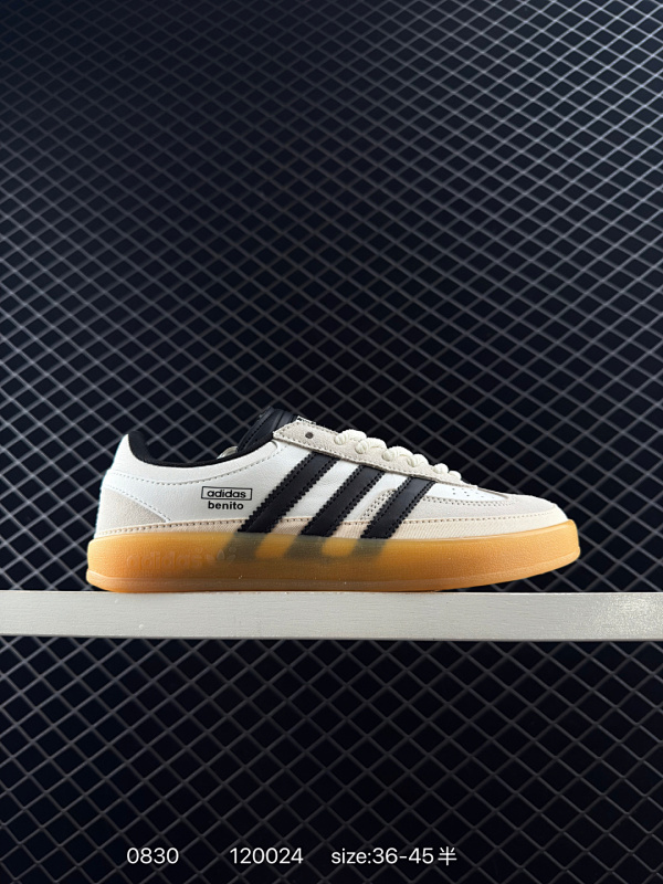 120 阿迪达斯 Adidas Originals Gazelle Indoor复古三叶草防滑透明橡胶板鞋经典运动鞋。这款经典鞋,忠于原版设计,缀撞色三条纹和鞋跟饰片。采用柔软皮革鞋面,穿着舒适,搭配