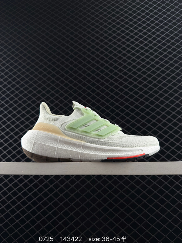 110 Adidas/阿迪达斯 原楦原纸版开发版型，全新Primeknit纹路编织鞋面材质，全掌Boost爆米花超轻新科技中底,外置耐磨防滑底片❗️“飘飘跑”轻弹来袭！阿迪达斯Adidas Pure