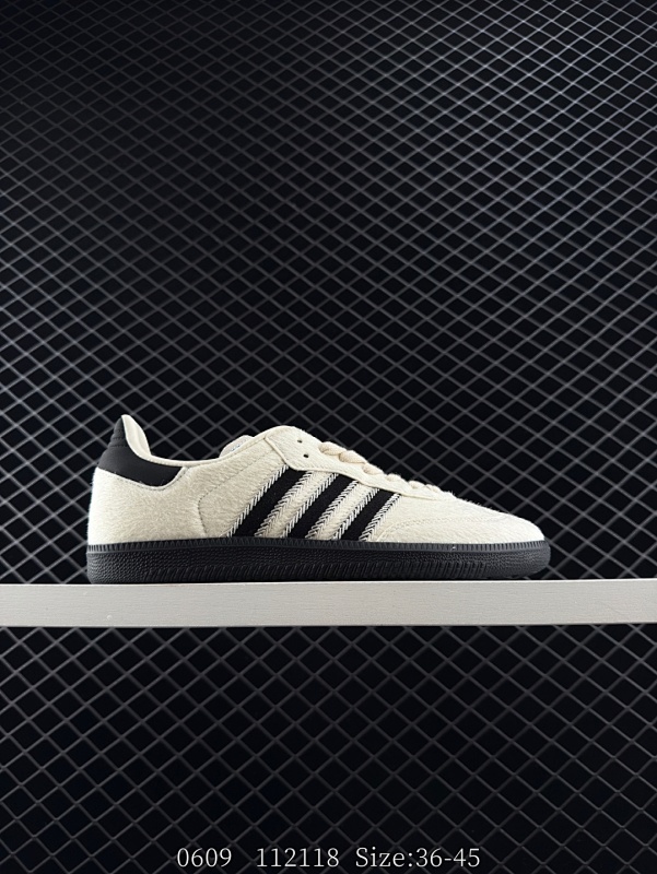 90 真标✅阿迪达斯AD Originals Samba OG桑巴舞系列绅士德训足球风百搭休闲运动板鞋 贷号：JI2735 尺码：36-45 编码：112118 全文  详情     ¥ 90