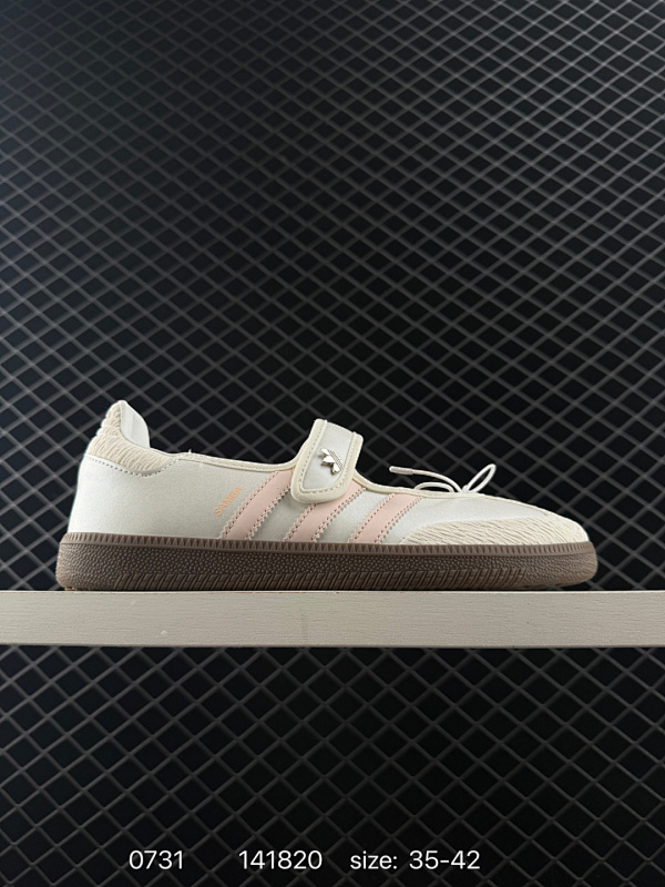 100 阿迪达斯Adidas Gazelle 一脚蹬 低帮复古百搭休闲运动板鞋凉鞋  货号； JR4482 尺码：35～42半 编码：141820  详情          ¥ 100