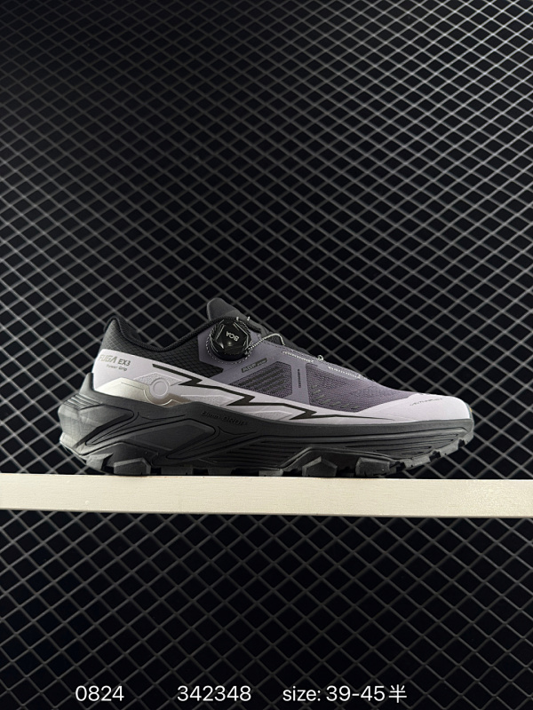 240 KAILAS FUGA DU BOA 源色 凯乐石 黑山大坡王徒步越野机能跑鞋 鞋面主体部分采用网状薄翼材质中底是大坡王最具特色的山形结构 Vibram Megagrip 延续大坡王超强抓地